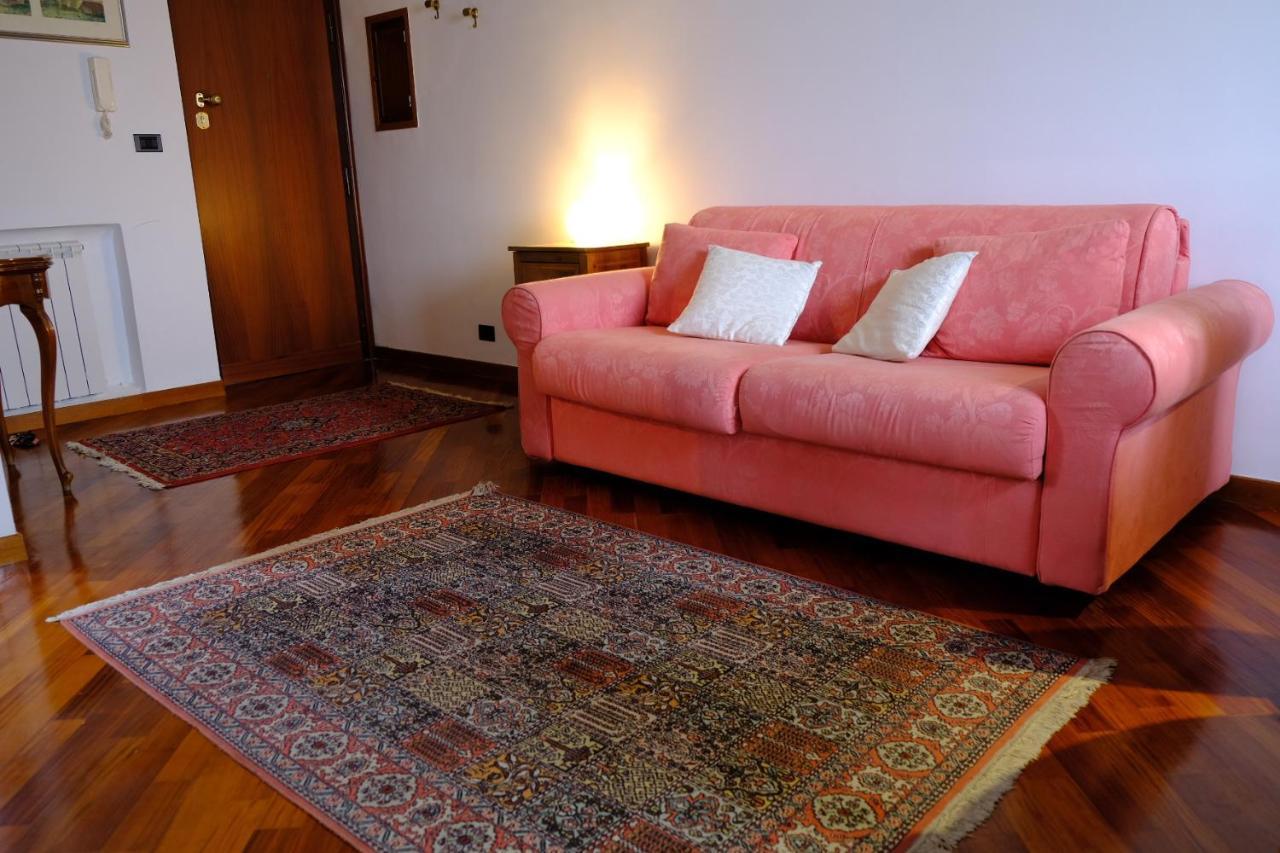 Hostme Colosseum Apartment Рим Екстериор снимка